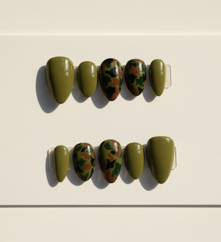 Handmade Camo accent Press-on Nail set Lvl-3