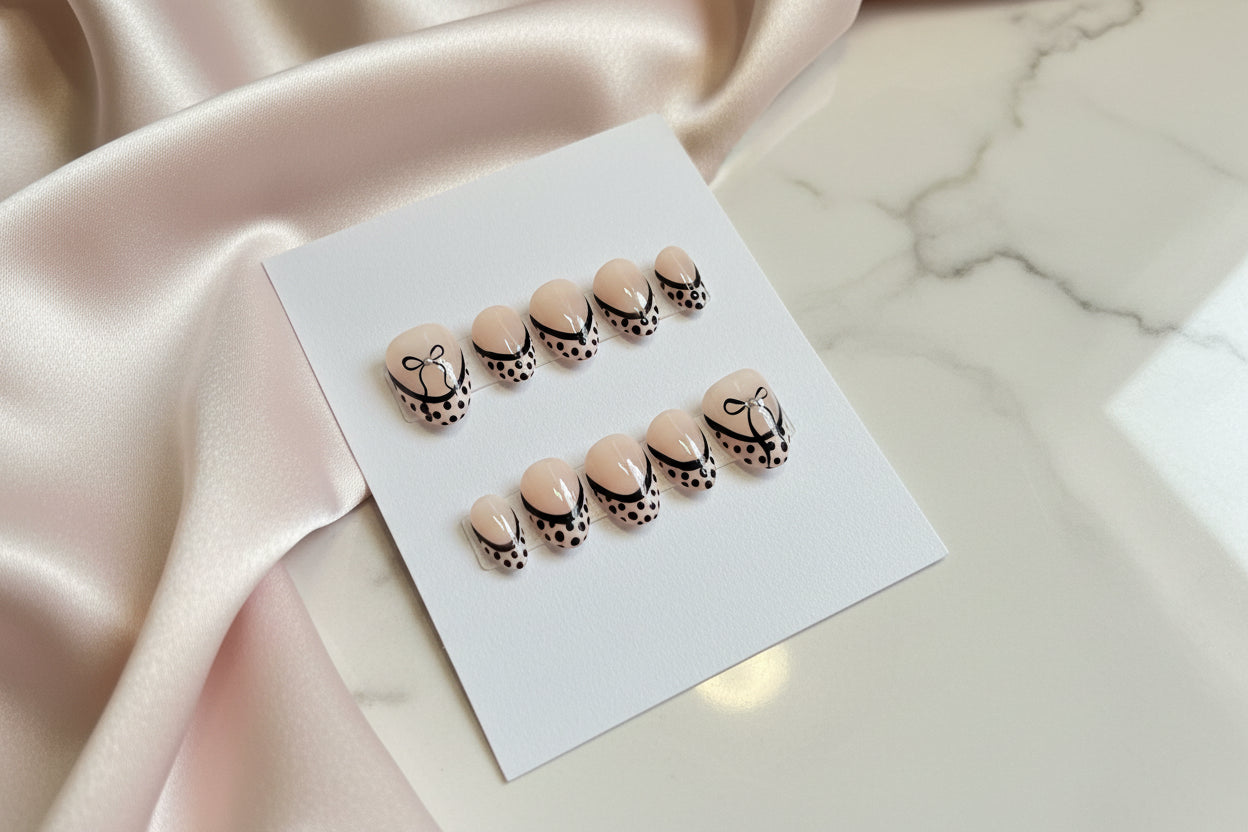 Customizable Handmade Press-on Nails design Lvl-4