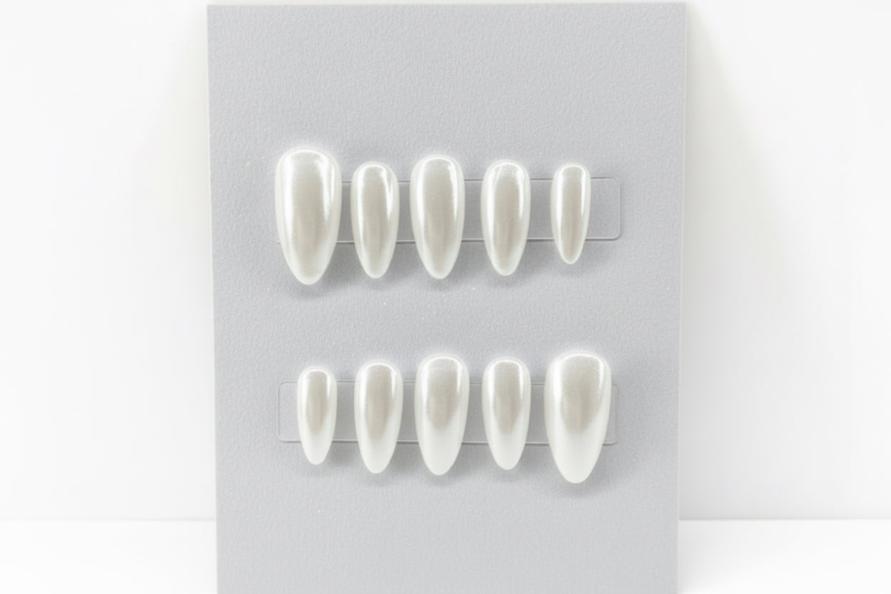 Customizable Handmade Chrome and French tip design Press-on Nail set Lvl-2