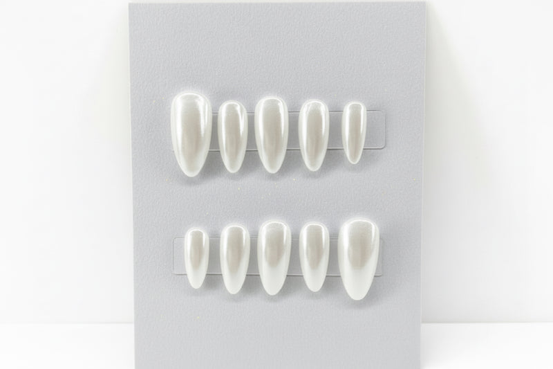 Customizable Handmade Chrome and French tip design Press-on Nail set Lvl-2