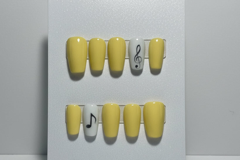 Customizable Handmade Silver Music accent design Press-on Nail set Lvl-2