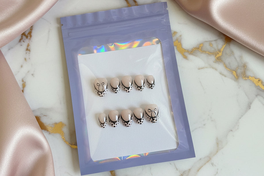 Customizable Handmade Press-on Nails design Lvl-4